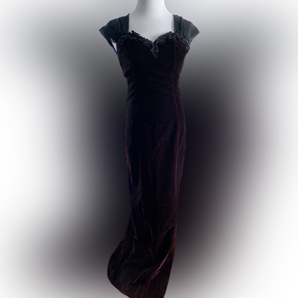 Steppin Out Gothic Vampire Formal Velvet Dress (S)